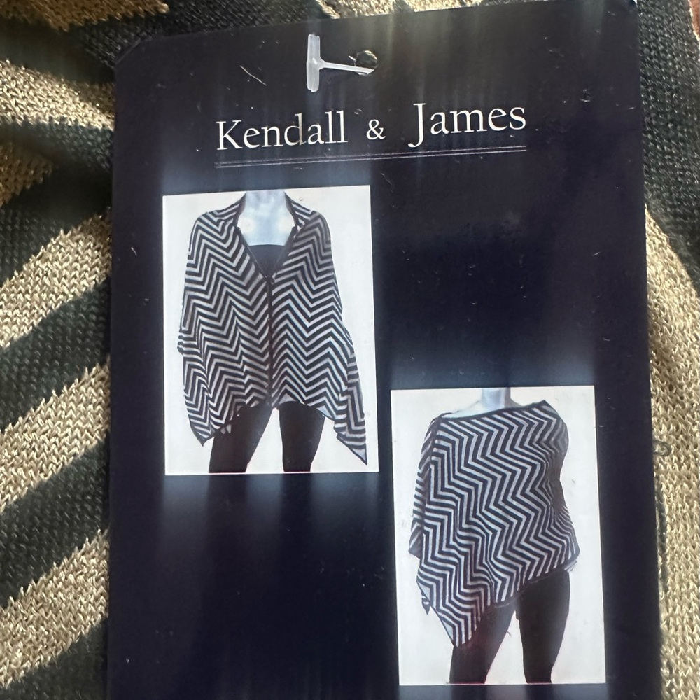 NEW Kendall & James Black and Gold Metallic Chevron Cardi Shawl with Buttons
